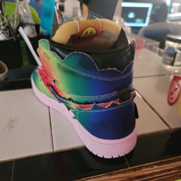 Size 9.5 - Jordan 1 Retro OG High x J Balvin Tie Dye main image 8